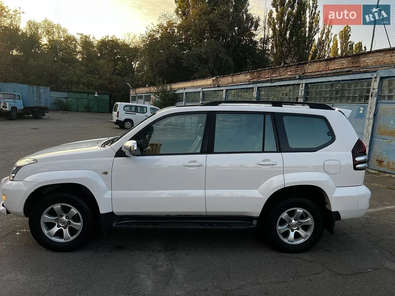 Toyota Land Cruiser Prado 2007 photo 2