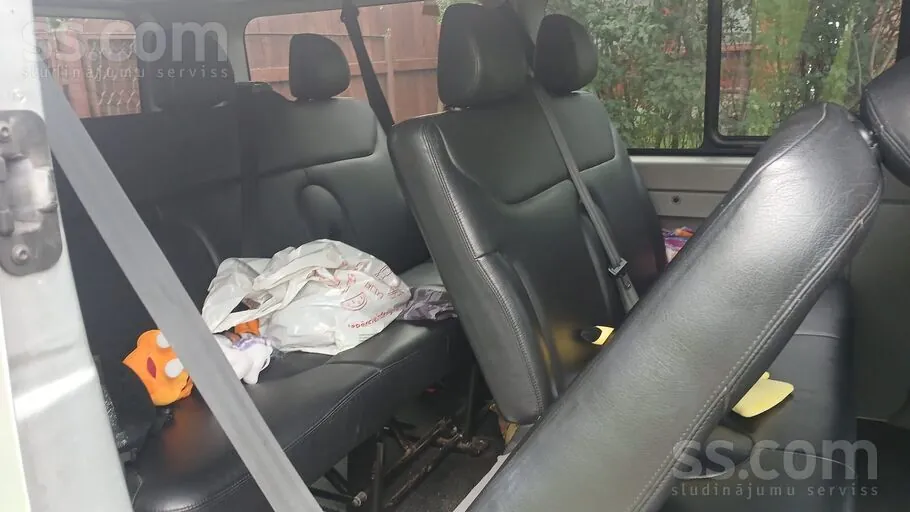 Opel Vivaro 2011 photo 3