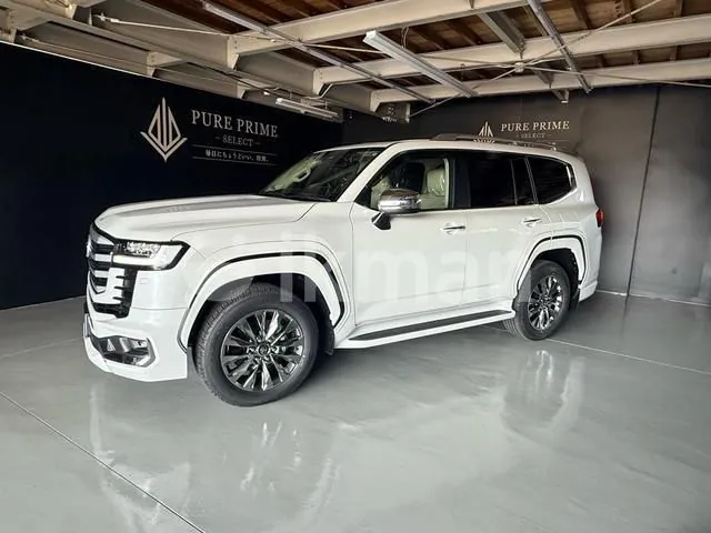 Toyota Land Cruiser Sahara 2026 photo 2