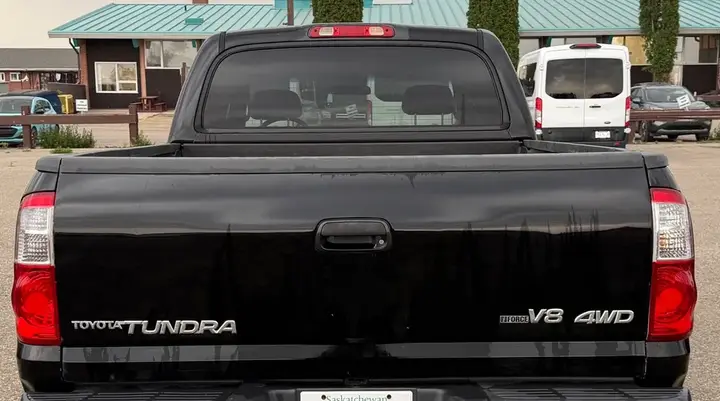 Toyota Tundra 2004 photo 3