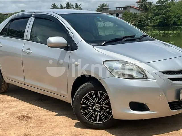 Toyota Belta 2007 photo 2