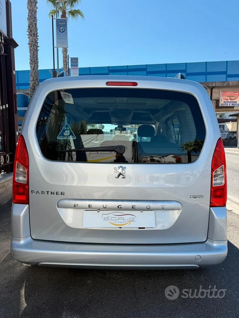 Peugeot Partner 2010 photo 4