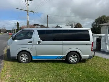 Toyota Hiace 2005 photo 5