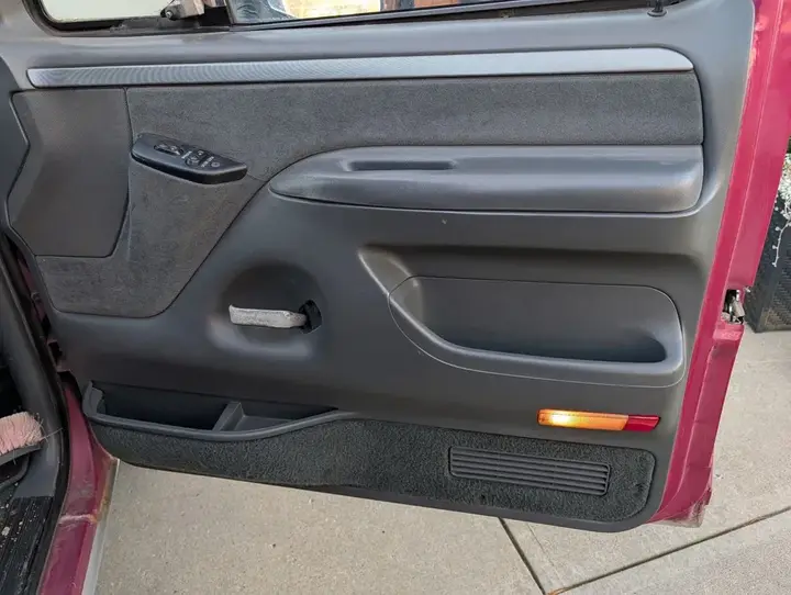 Ford F-150 1992 photo 3