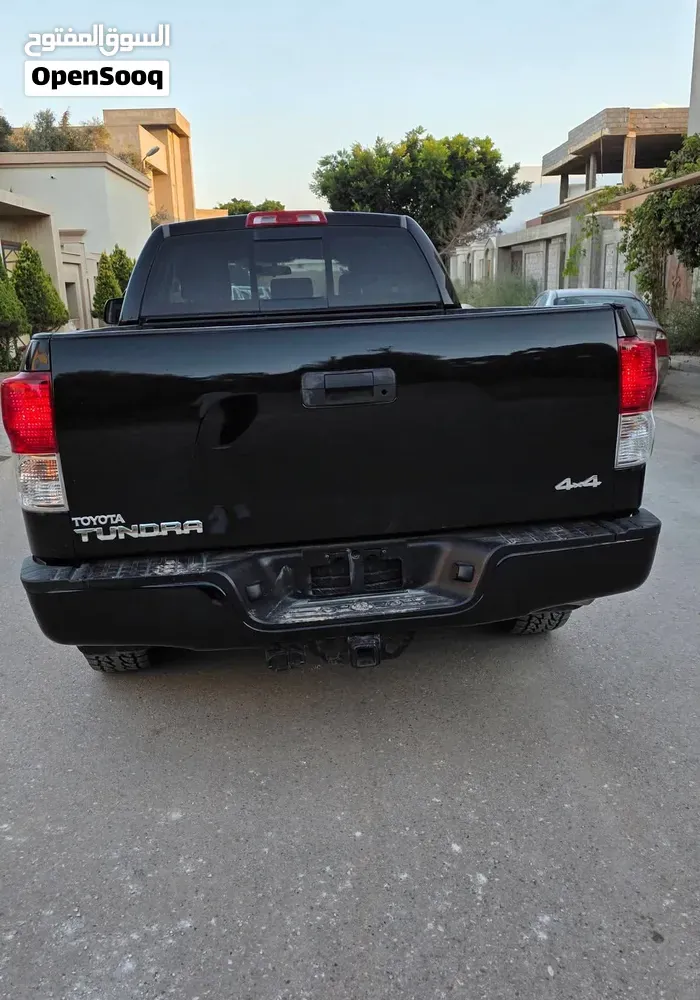 Toyota Tundra 2011 photo 2