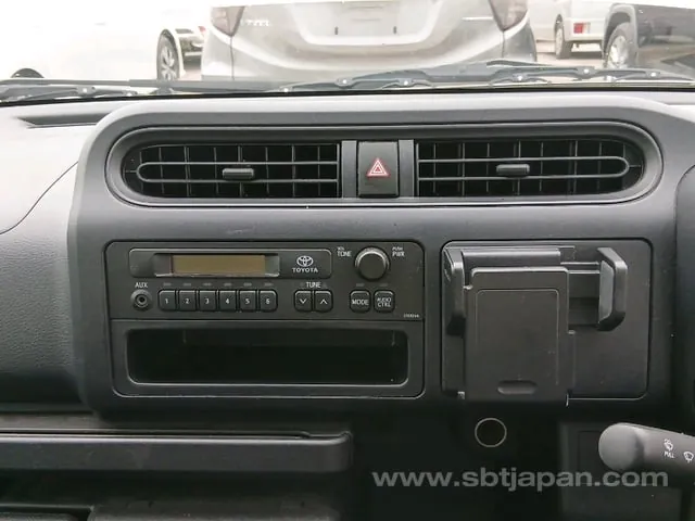 Toyota Probox Van 2015 photo 4