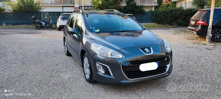 Peugeot 308 2013 photo 3