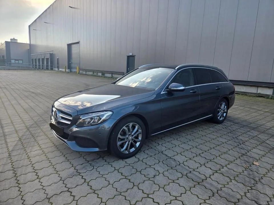 Mercedes-Benz C 220 D