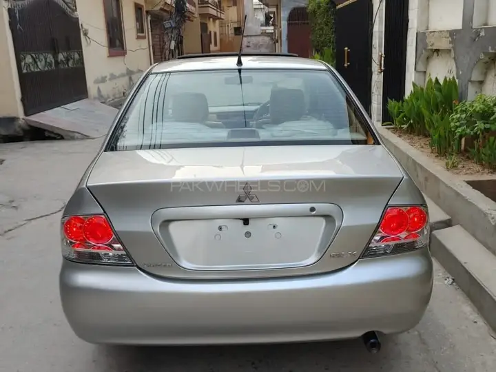 Mitsubishi Lancer