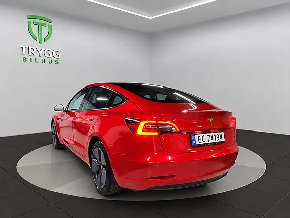 Tesla Model 3 2021 photo 3