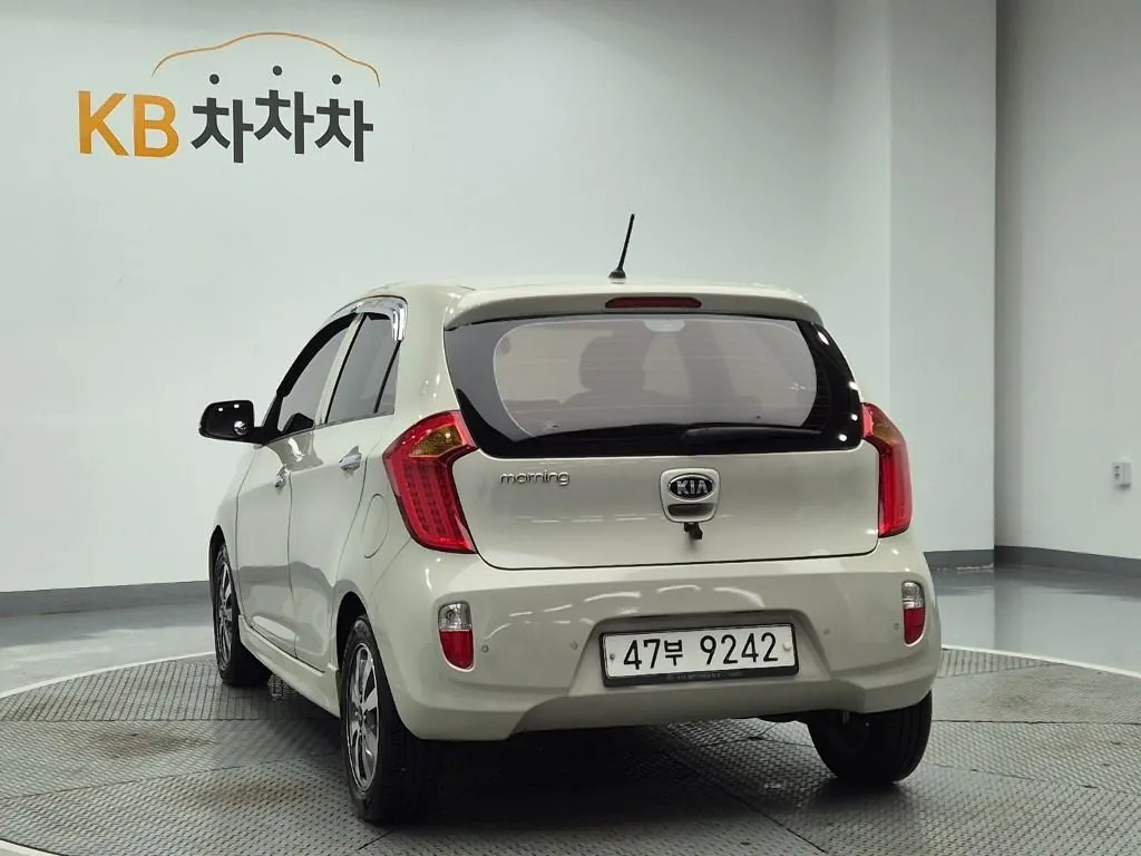 Kia Morning 2015 photo 2
