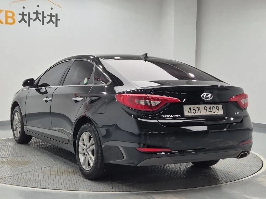 Hyundai Sonata 2015 photo 2