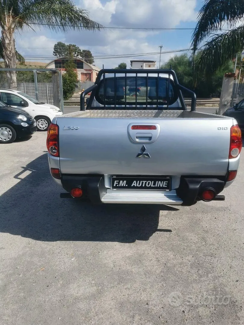 Mitsubishi L200 2006 photo 4