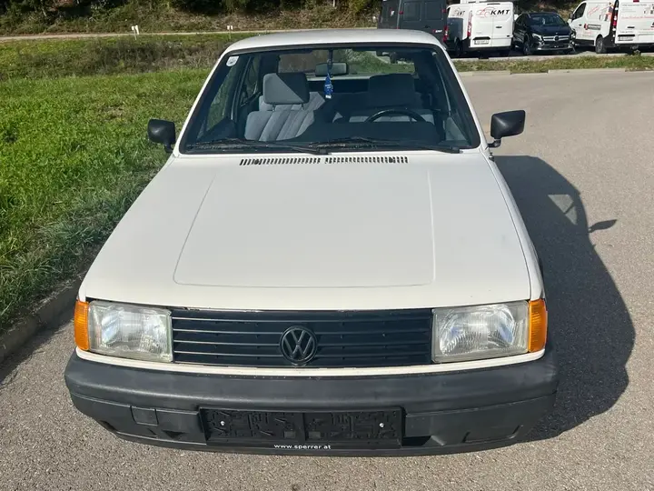 Volkswagen Polo 1992 photo 2