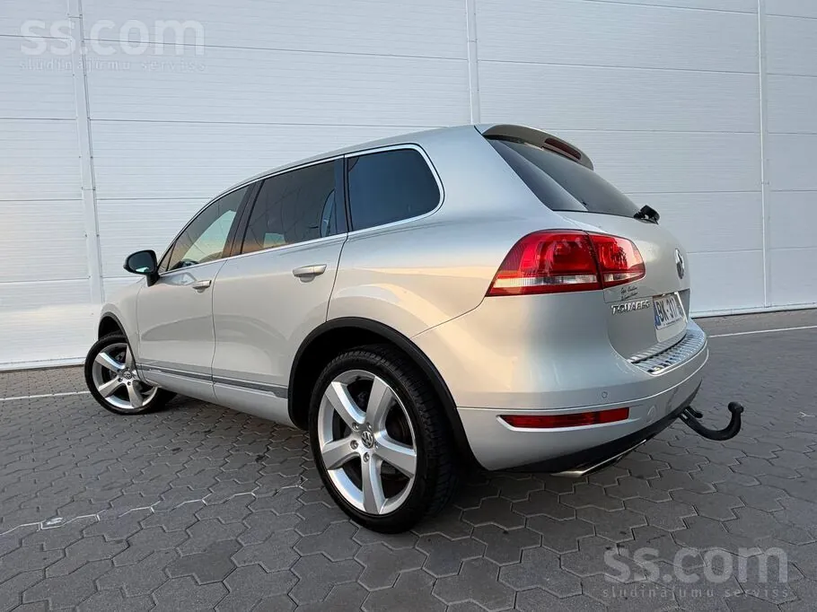 Volkswagen Touareg 2012 photo 4