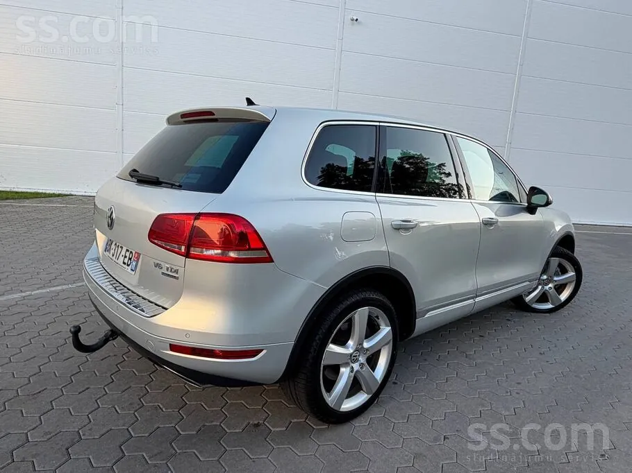Volkswagen Touareg 2012 photo 2