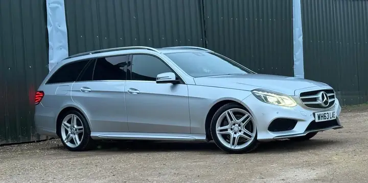 Mercedes-Benz E-Class 2013 photo 4