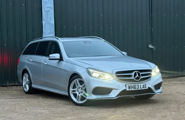 Mercedes-Benz E-Class 2013 photo 2