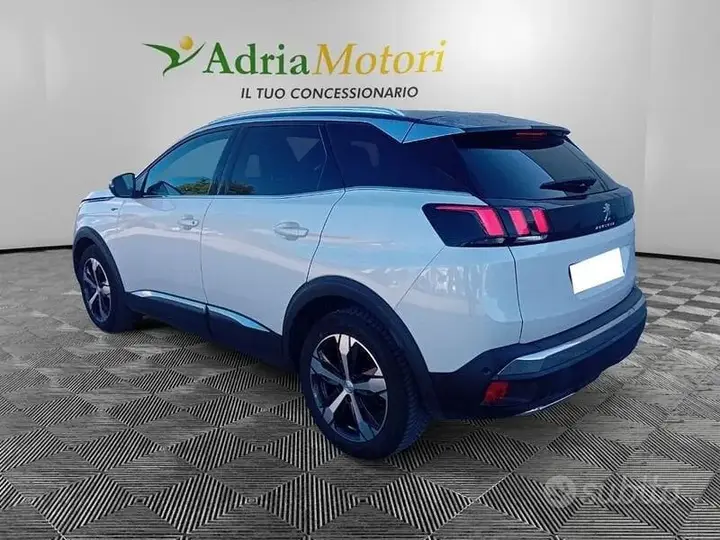 Peugeot 3008 2018 photo 3