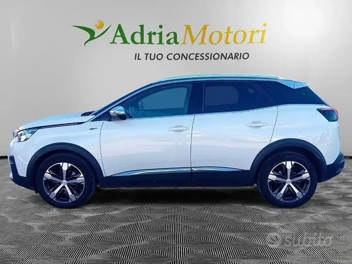 Peugeot 3008 2018 photo 2