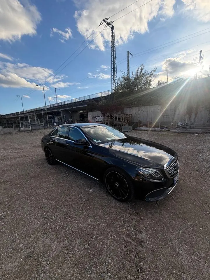 Mercedes-Benz E 220 D