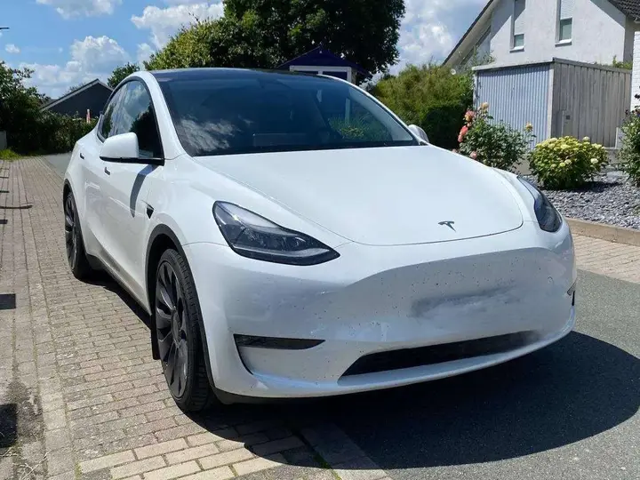 Tesla Model Y 2024 photo 5