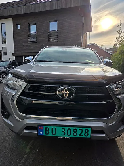 Toyota Hilux 2022 photo 2