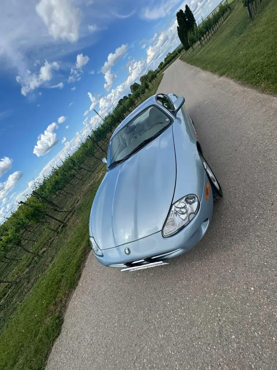 Jaguar Xk8 1997 photo 3