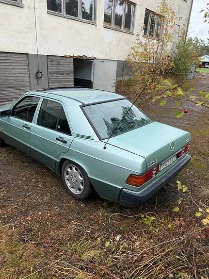 Mercedes-Benz 190 E 1992 photo 4