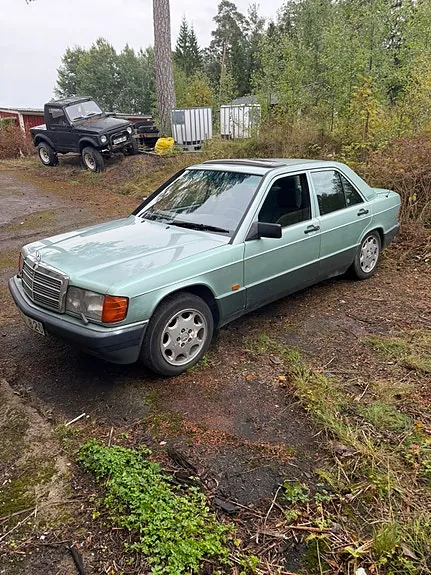 Mercedes-Benz 190 E