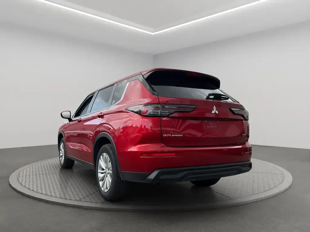 Mitsubishi Outlander 2025 photo 4