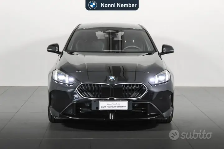 BMW 1 Series 2025 photo 2