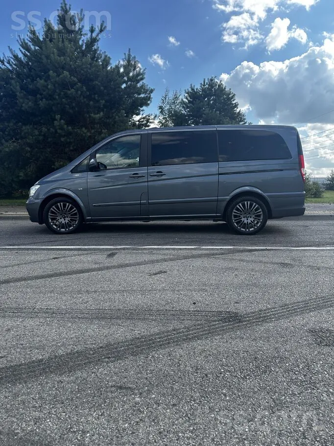 Mercedes-Benz Viano 2011 photo 5