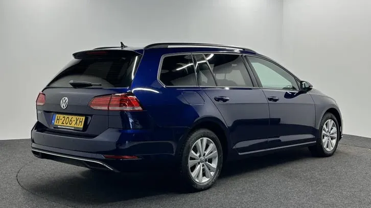 Volkswagen Golf 2020 photo 2