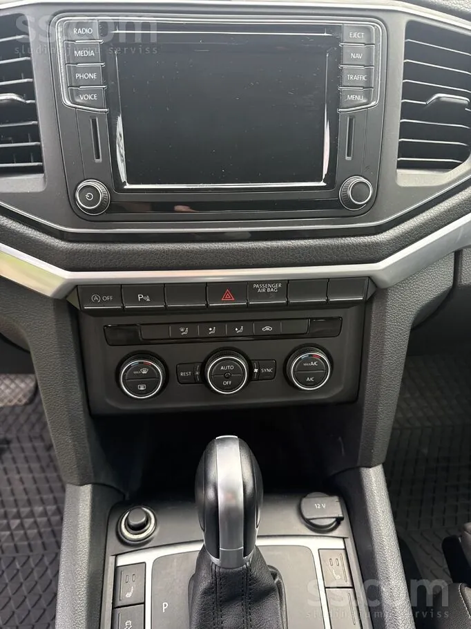 Volkswagen Amarok 2017 photo 2