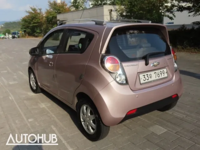 Chevrolet Spark 2011 photo 4