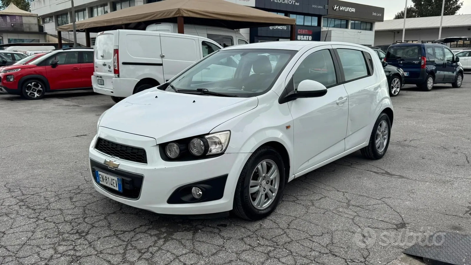 Chevrolet Aveo 2012 photo 2