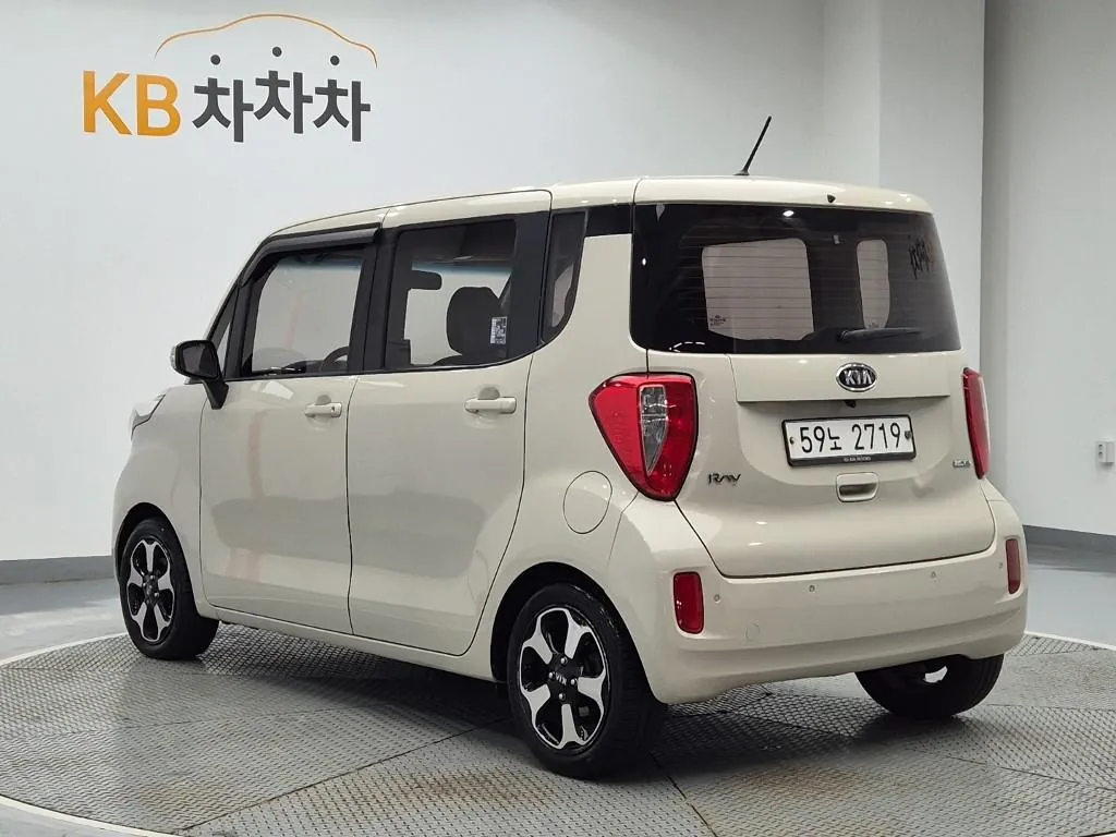 Kia Ray 2012 photo 2