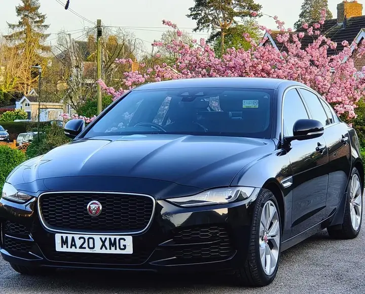 Jaguar Xe