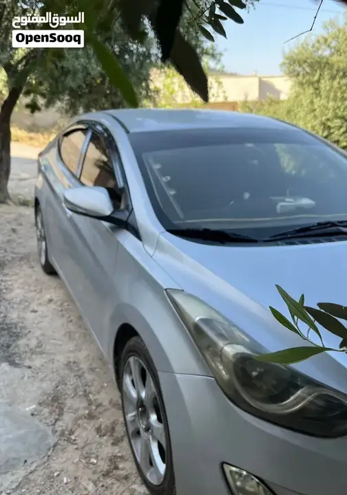 Hyundai Elantra 2013 photo 2