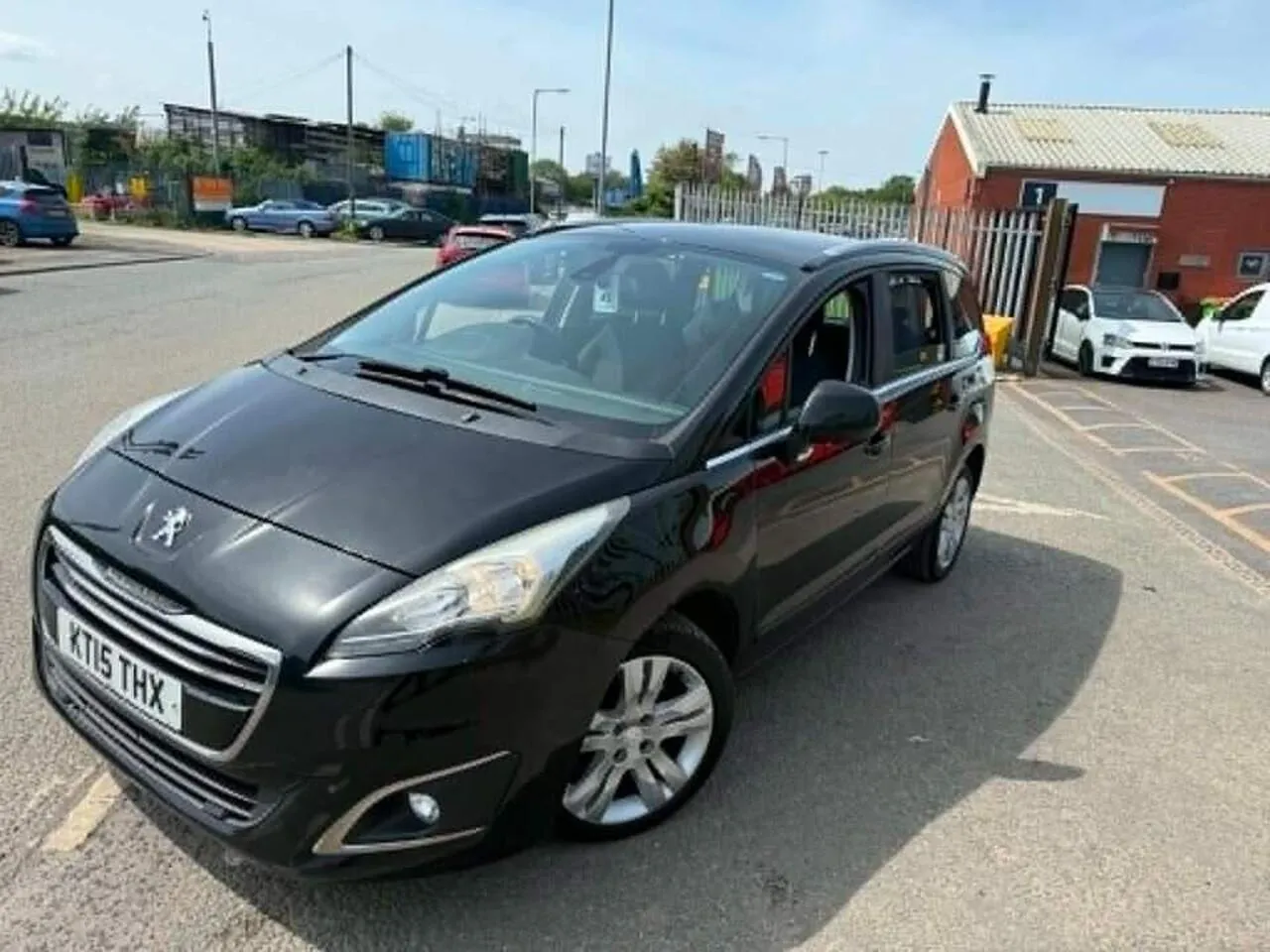 Peugeot 5008 2015 photo 5