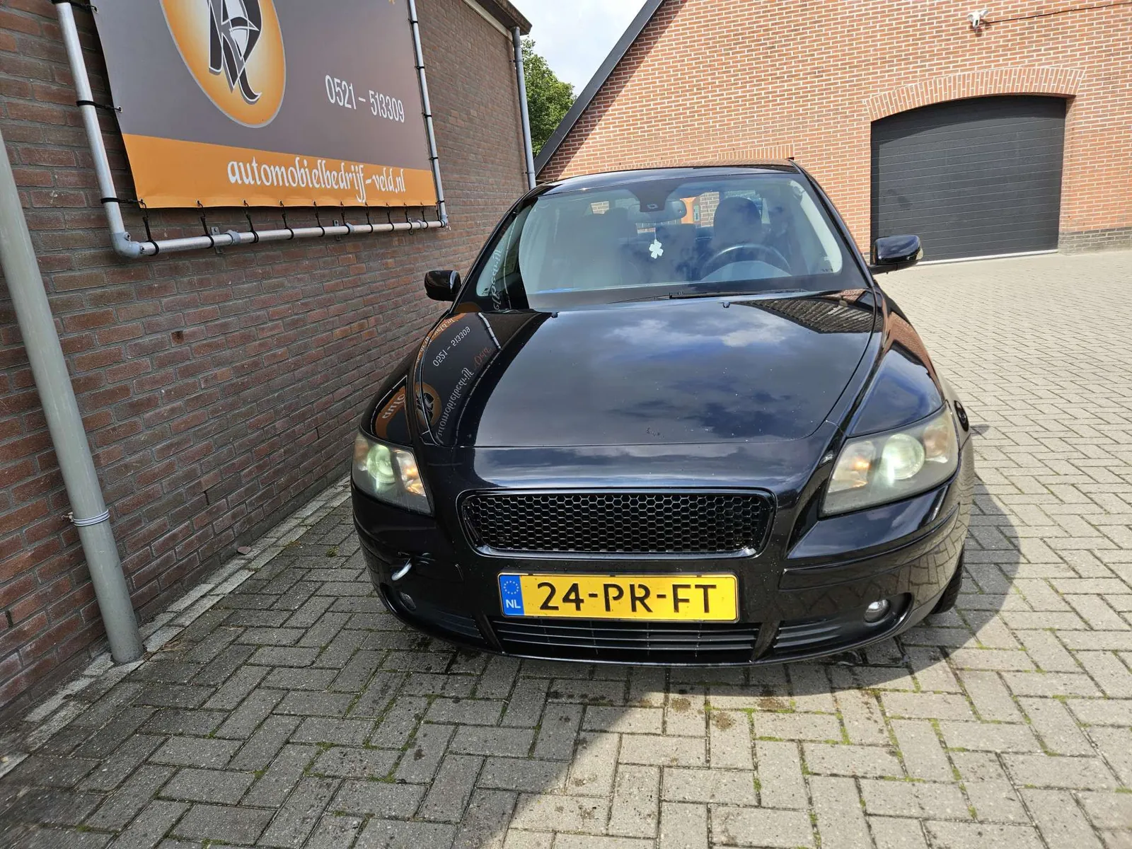 Volvo S40 2004 photo 2