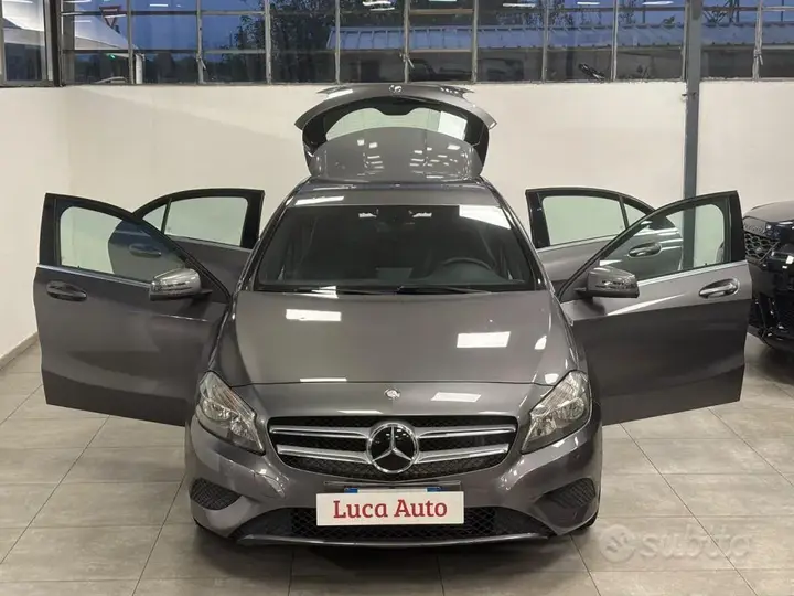 Mercedes-Benz A 180 Sport 2014 photo 2