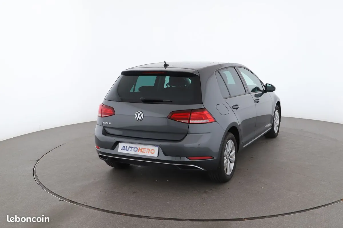 Volkswagen Golf 2019 photo 3