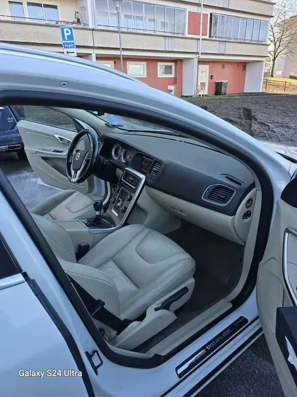 Volvo V60 2011 photo 4