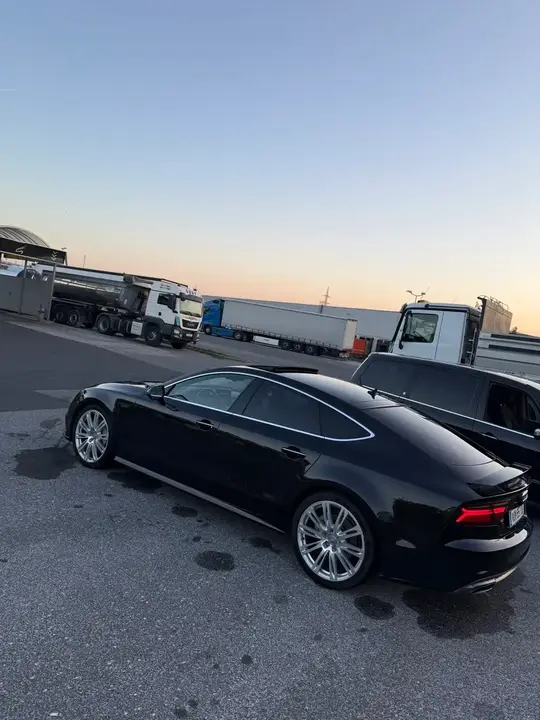 Audi A7 2015 photo 2