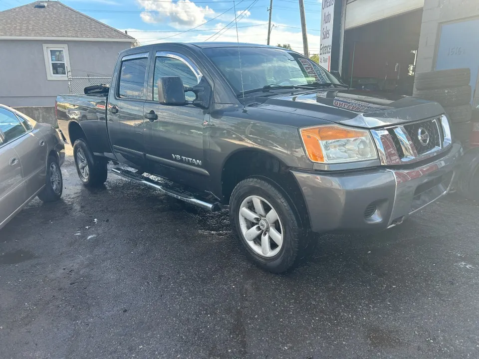Nissan Titan