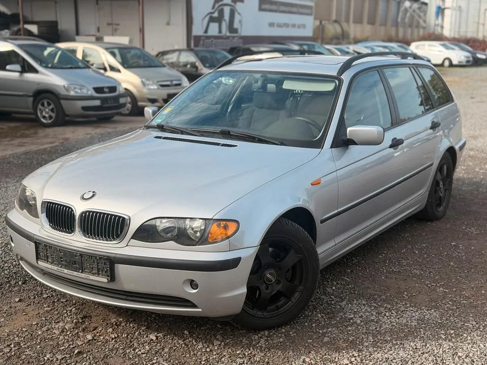 BMW 318I