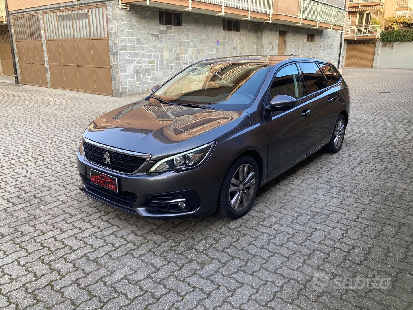 Peugeot 308 2017 photo 2