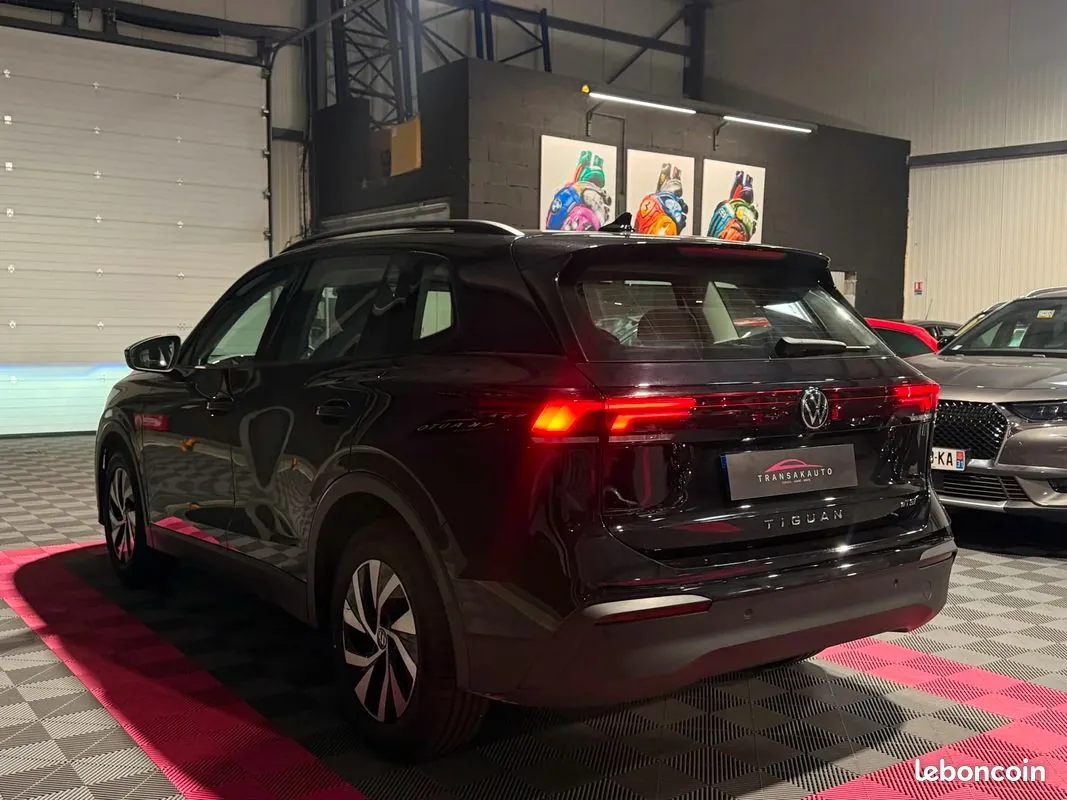 Volkswagen Tiguan 2024 photo 5